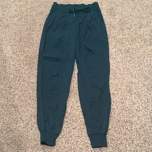 Lululemon | Dance Studio Mid-Rise Jogger (Unlined) | Green Jasper | Size: 4